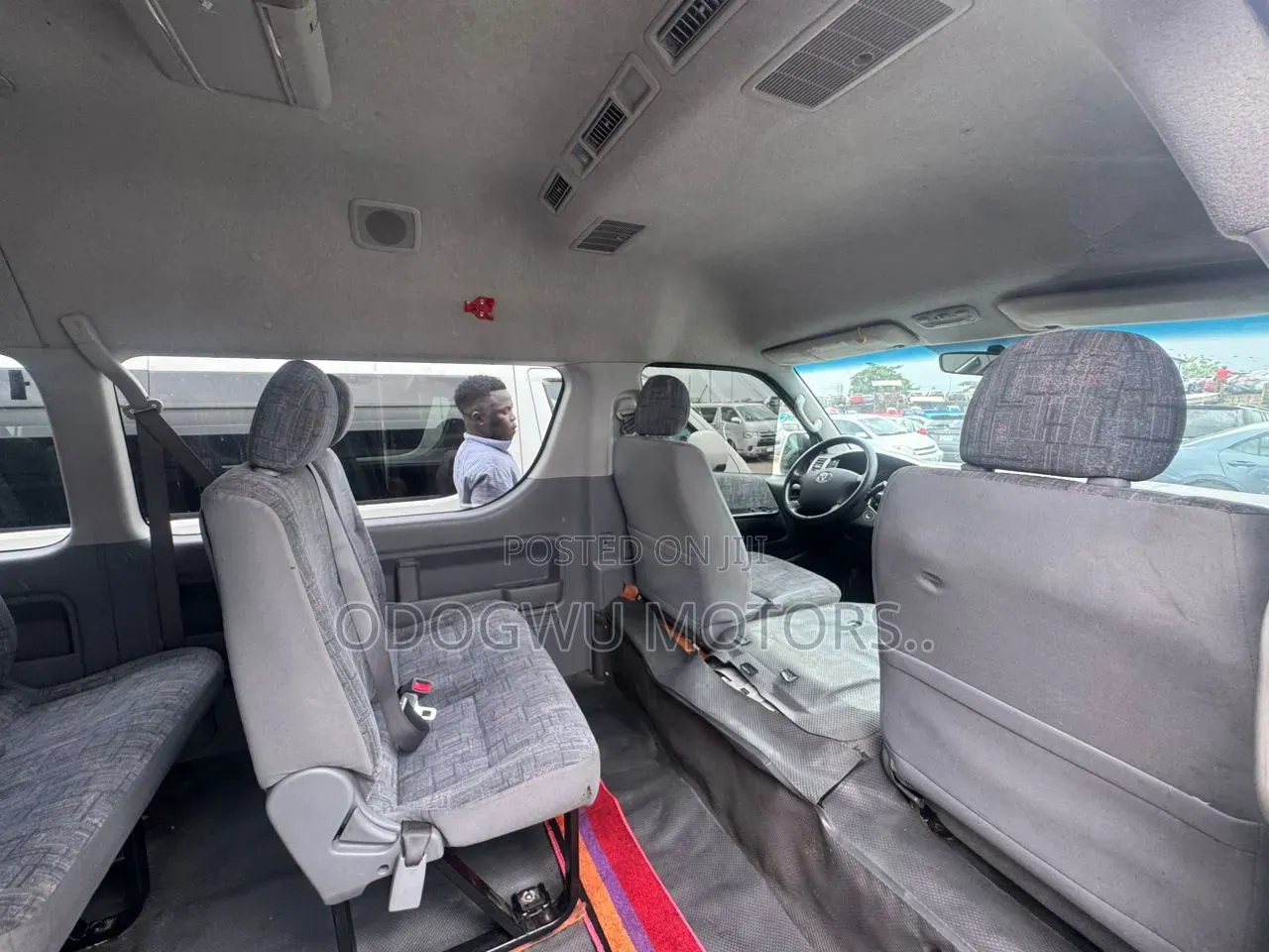 Toyota HiAce 2015 White
