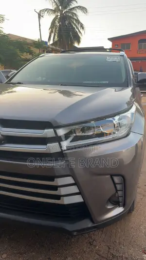 Toyota Highlander Limited Platinum 4x4 V6 (3.5L 6cyl 8A) 2018