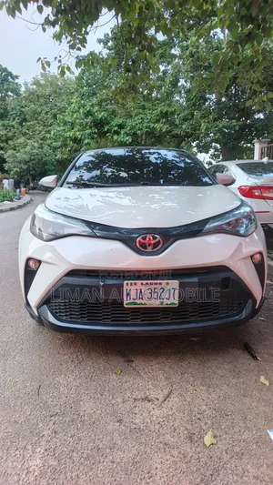 Toyota C-HR 2021 White