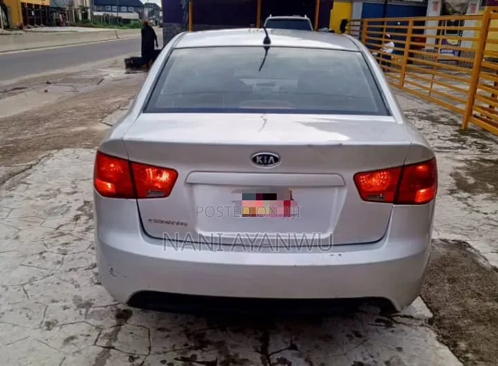 Kia Cerato 2012 Silver