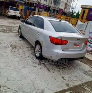 Kia Cerato 2012 Silver