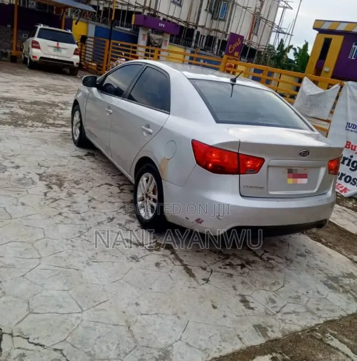 Kia Cerato 2012 Silver