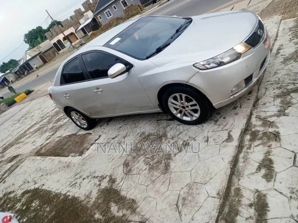 Kia Cerato 2012 Silver