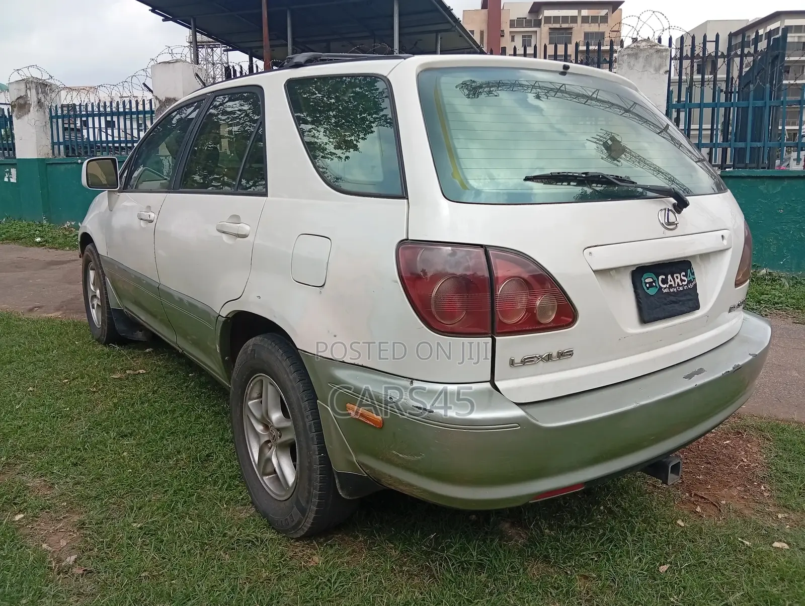 Lexus RX 2000 White