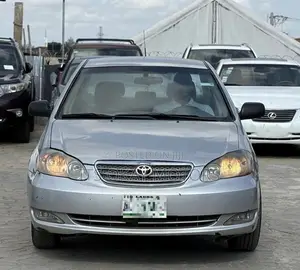 Toyota Corolla LE 2005 Silver