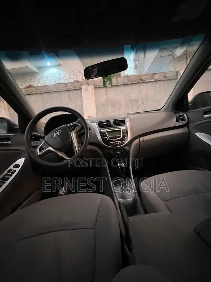Hyundai Accent 2013 Brown