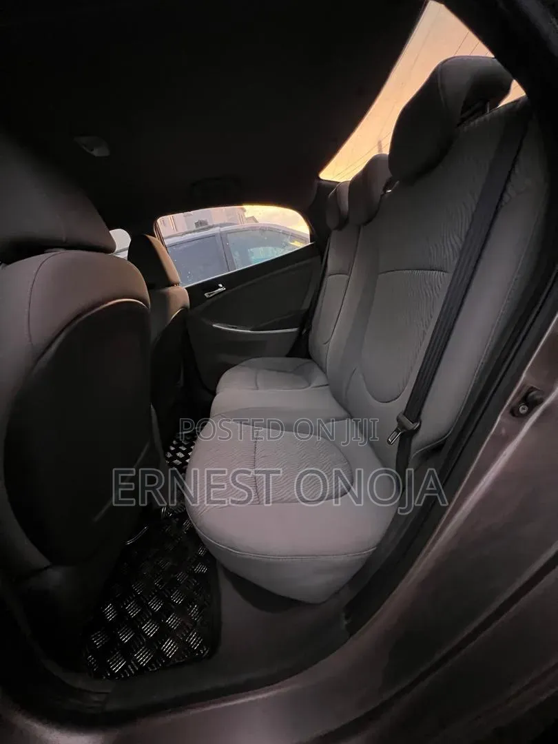 Hyundai Accent 2013 Brown