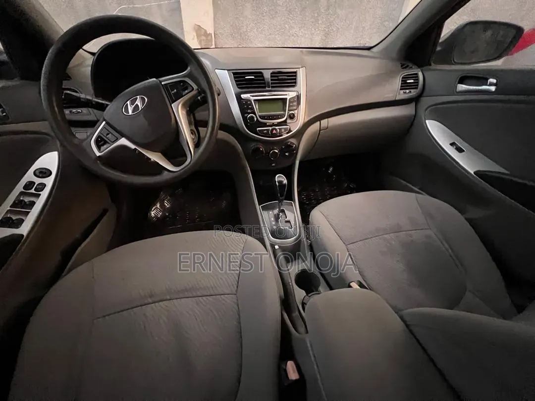 Hyundai Accent 2013 Brown
