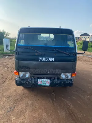 Yuejin Cabstar Truck 2000 White