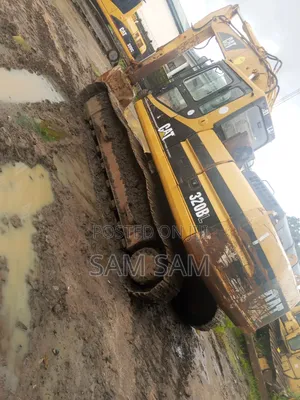 320bl Excavator