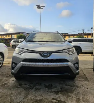 Toyota RAV4 2018 Silver