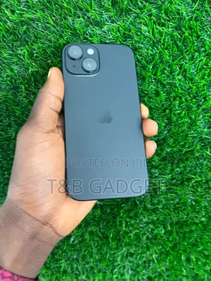 New Apple iPhone 15 128 GB Black