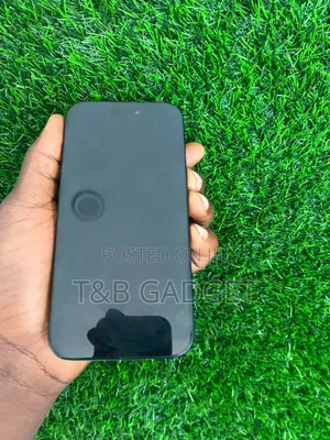 New Apple iPhone 15 128 GB Black