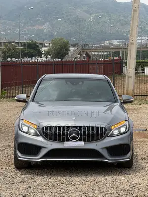 Mercedes-Benz C400 2017 Gray