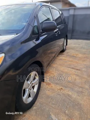 Toyota Sienna LE 7 Passenger Mobility 2011 Black