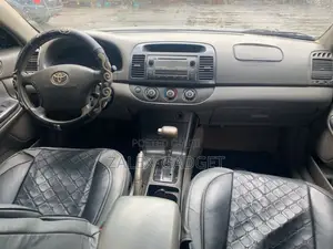 Toyota Camry 2005 Gray