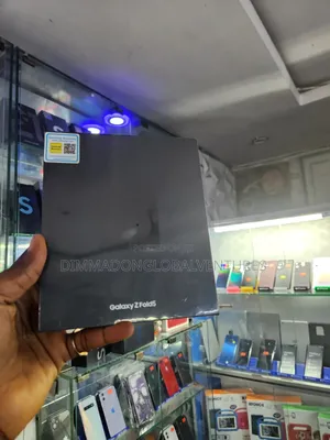 New Samsung Galaxy Fold 5G 512 GB Gray