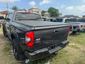 Toyota Tundra 2018 Gray