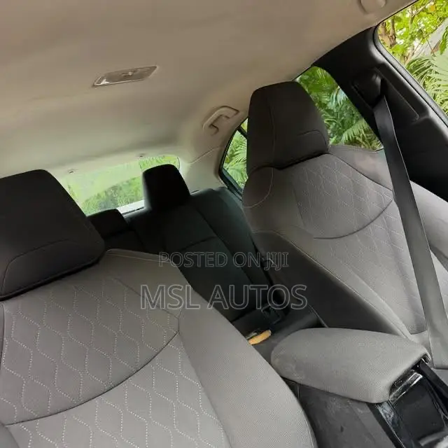 Toyota Corolla LE 2021 Blue
