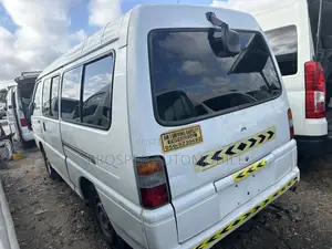 Mitsubishi L300 2005 White