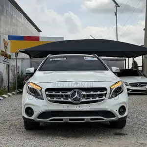 Mercedes-Benz GLA 250 2016 White