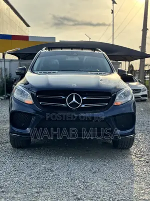 Mercedes-Benz GLE-Class 2018 Blue