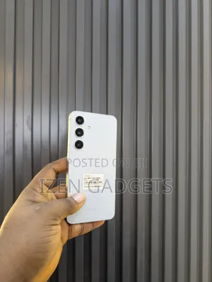 Samsung Galaxy S24 256 GB White