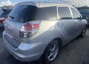 Toyota Matrix XR Hatchback AWD (1.8L 4cyl 4A) 2006 Silver