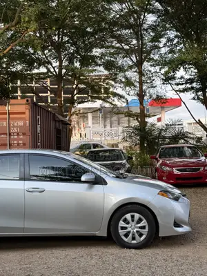Toyota Corolla 2019 Silver