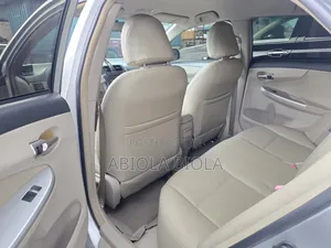 Toyota Corolla 2011 Silver