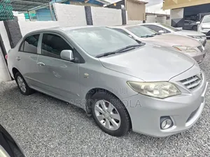 Toyota Corolla 2011 Silver