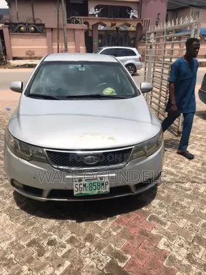 Kia Cerato 2010 Silver