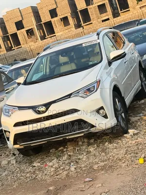 Toyota RAV4 2017 White