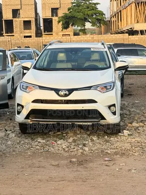 Toyota RAV4 2017 White
