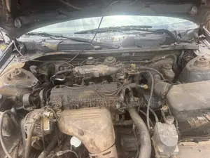 Toyota Camry LE 4dr Sedan (2.2L 4cyl 4A) 2001 Gray