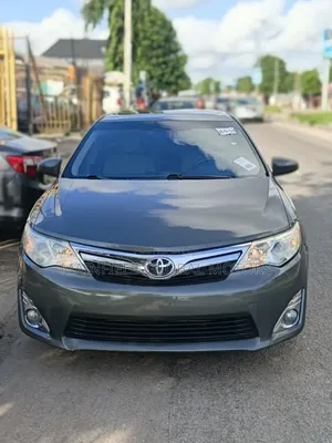 Toyota Camry XLE V6 4dr Sedan (3.5L 6cyl 6A) 2013 Green