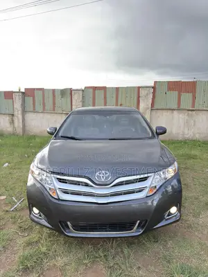 Toyota Venza V6 AWD 2011 Gray