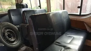 Toyota HiAce 2014 White