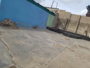 3 Bedrm Bungalow With Car Wash Bar 676sqm Of Landc Of O