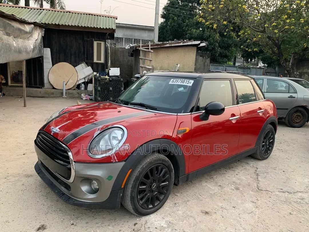 Mini Cooper 2017 Maroon