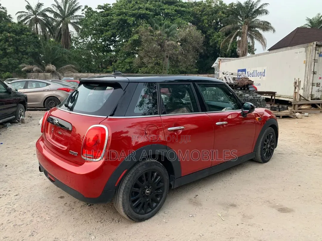 Mini Cooper 2017 Maroon