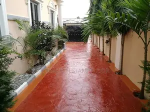 First of It’S Kind Floor