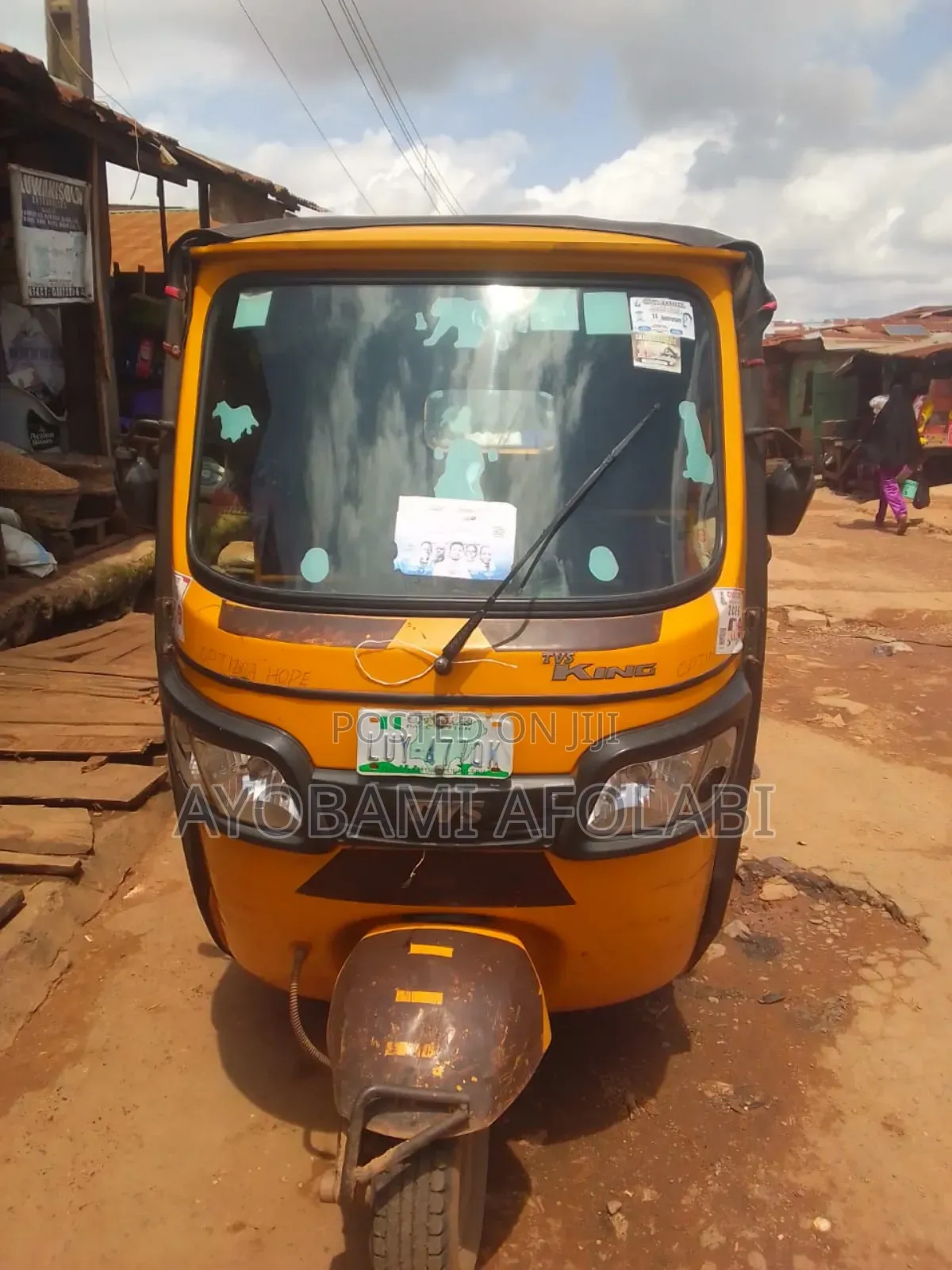 TVS King Cargo 2023 Yellow