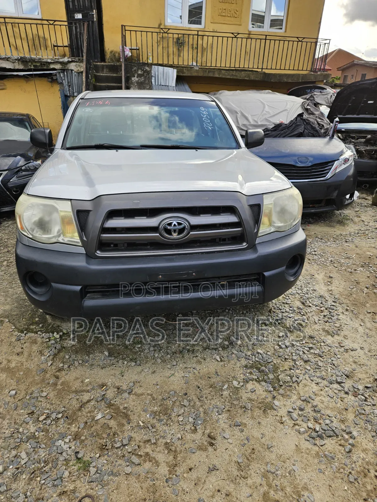 Toyota Tacoma 2011