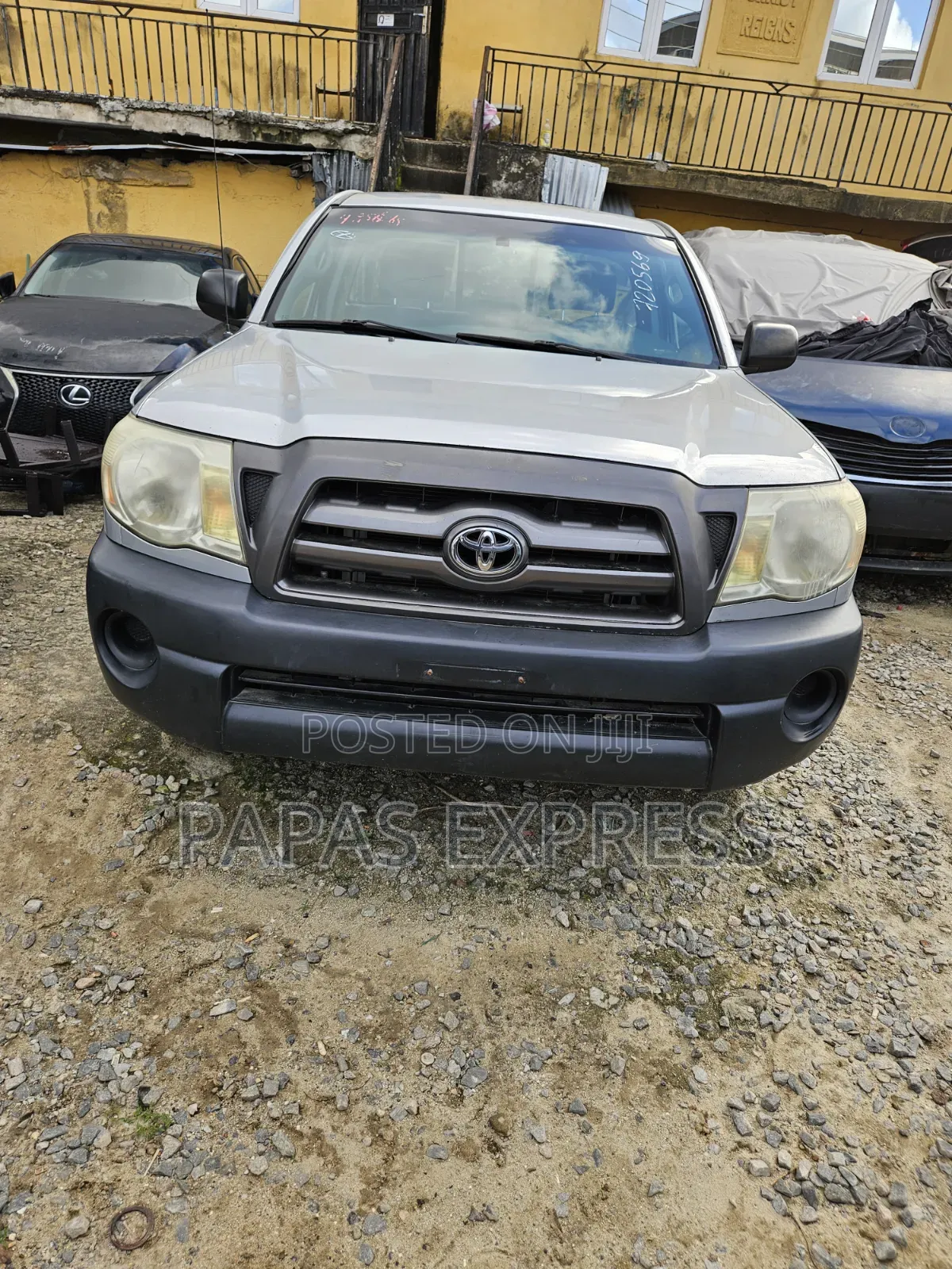 Toyota Tacoma 2011