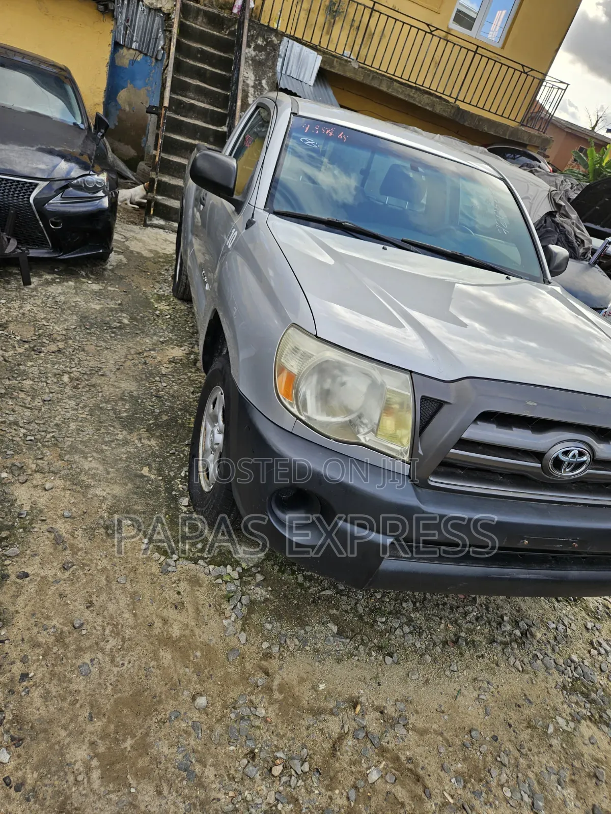 Toyota Tacoma 2011