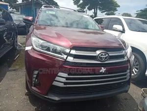 Toyota Highlander 2015 Red