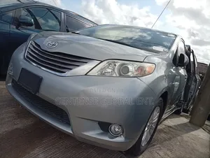 Toyota Sienna 2017