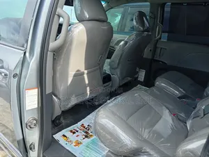 Toyota Sienna 2017