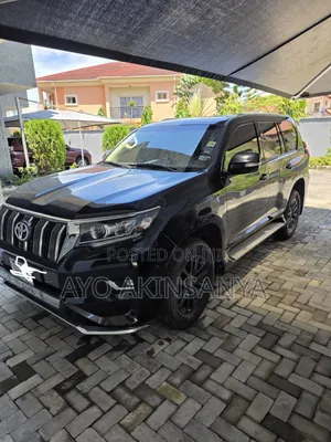 Toyota Land Cruiser Prado 2016 Black
